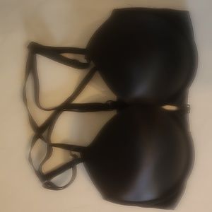 Victorias secret black very sexy strappy bra size 34 DD